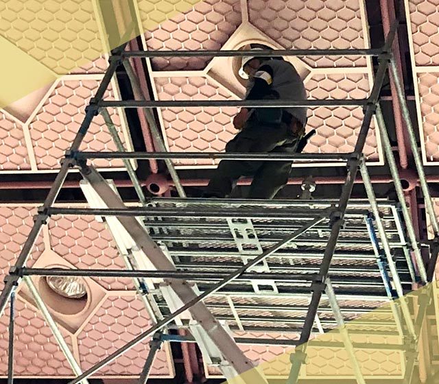 安全な水を供給する、貯水槽・配管の清掃工事を承ります!